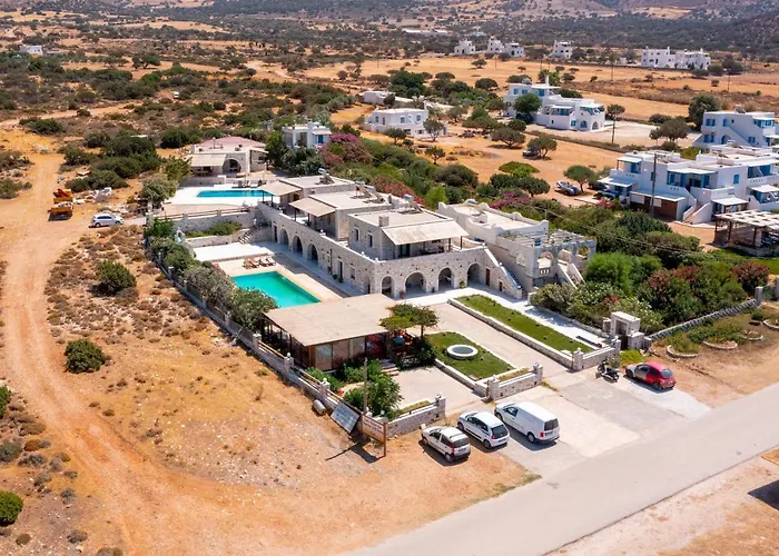 Avgerinos Village Aparthotel 4*