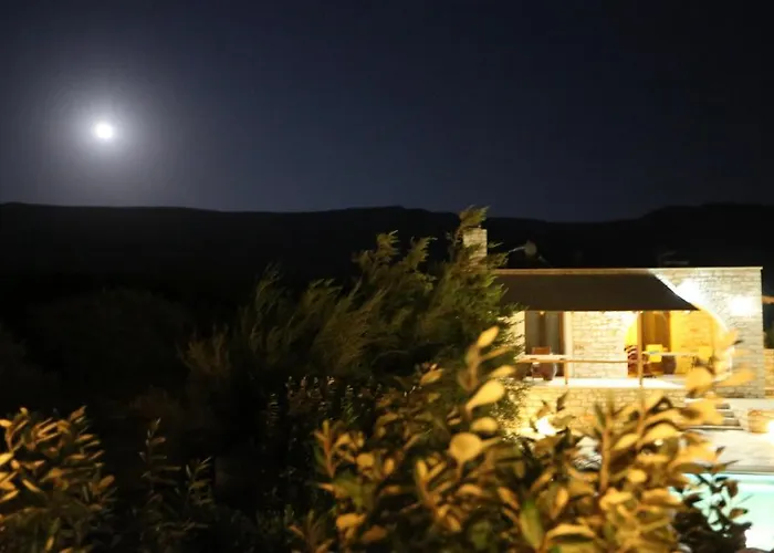 Aparthotel Avgerinos Village 4*