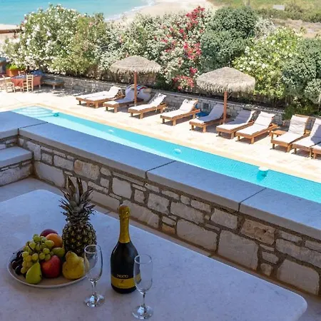 Avgerinos Village Aparthotel